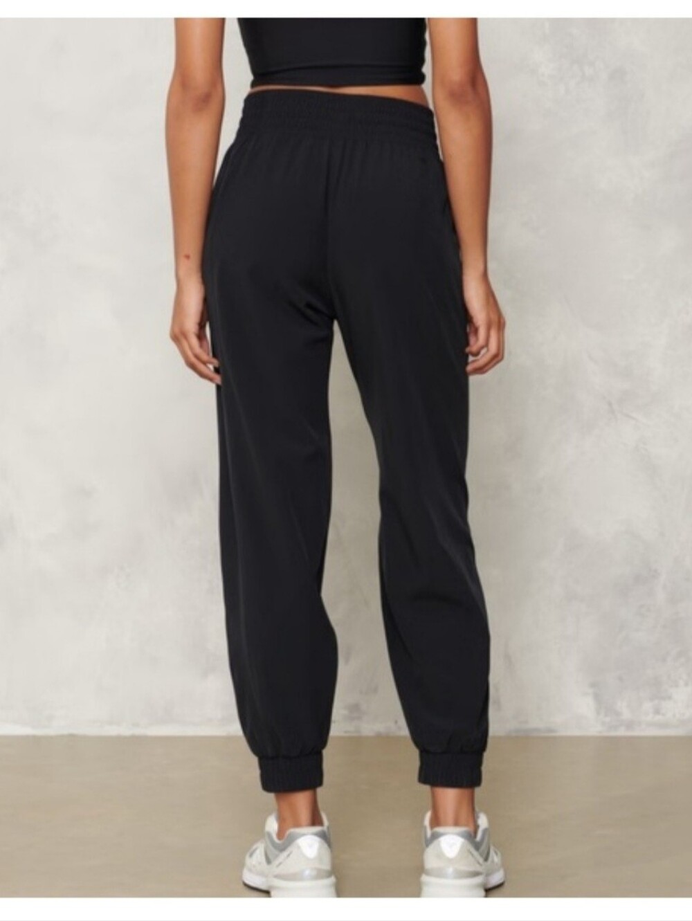 Abercrombie Black Jogger - Picture 2 of 6